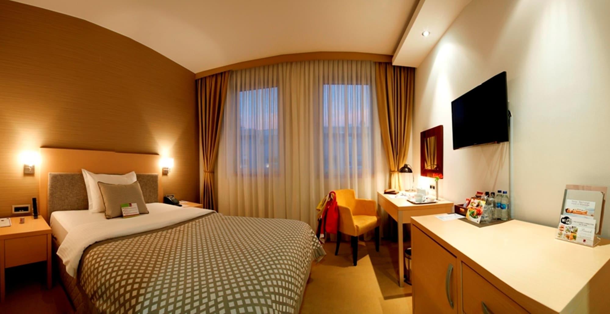 In Hotel Beograd Ngoại thất bức ảnh