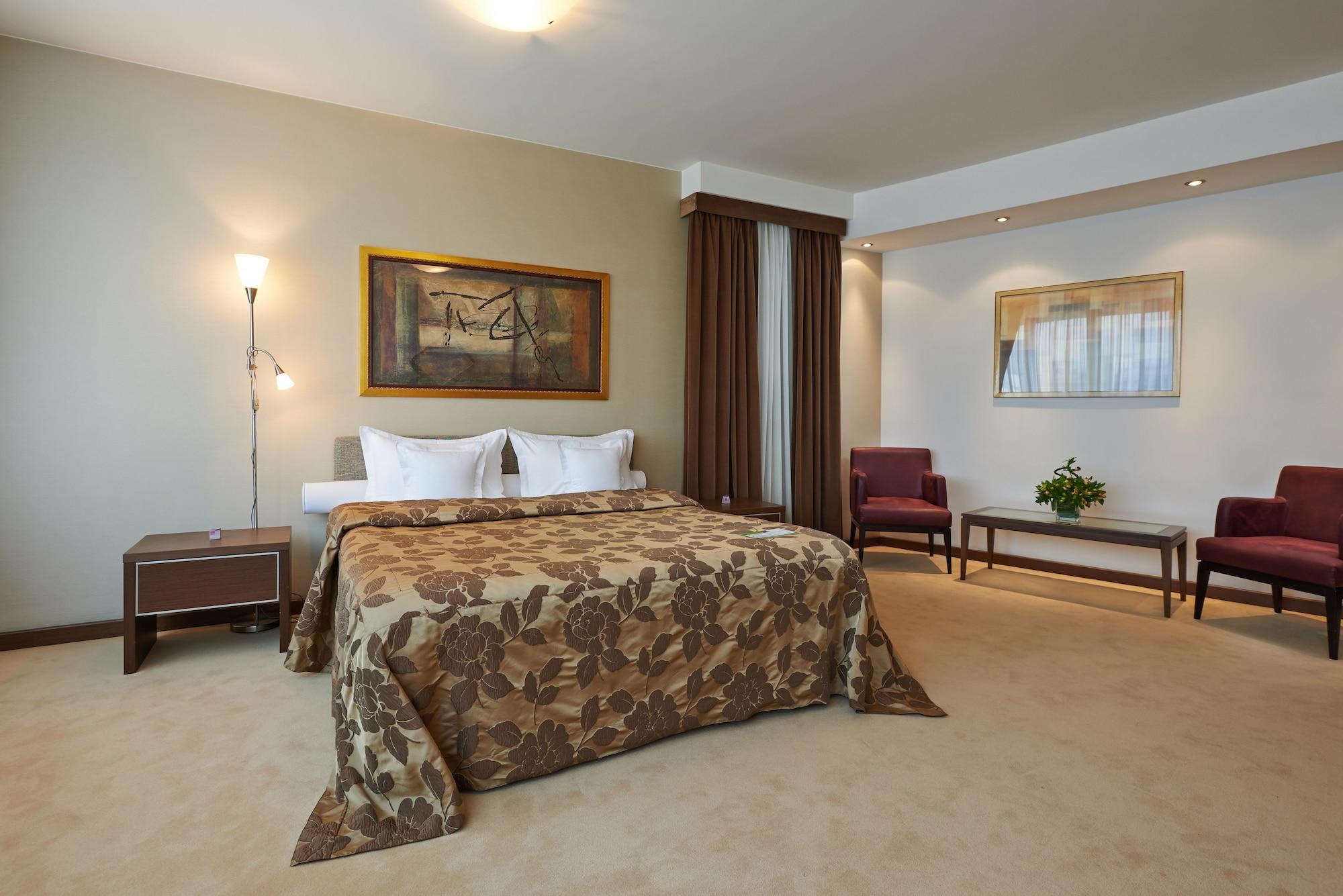 In Hotel Beograd Ngoại thất bức ảnh