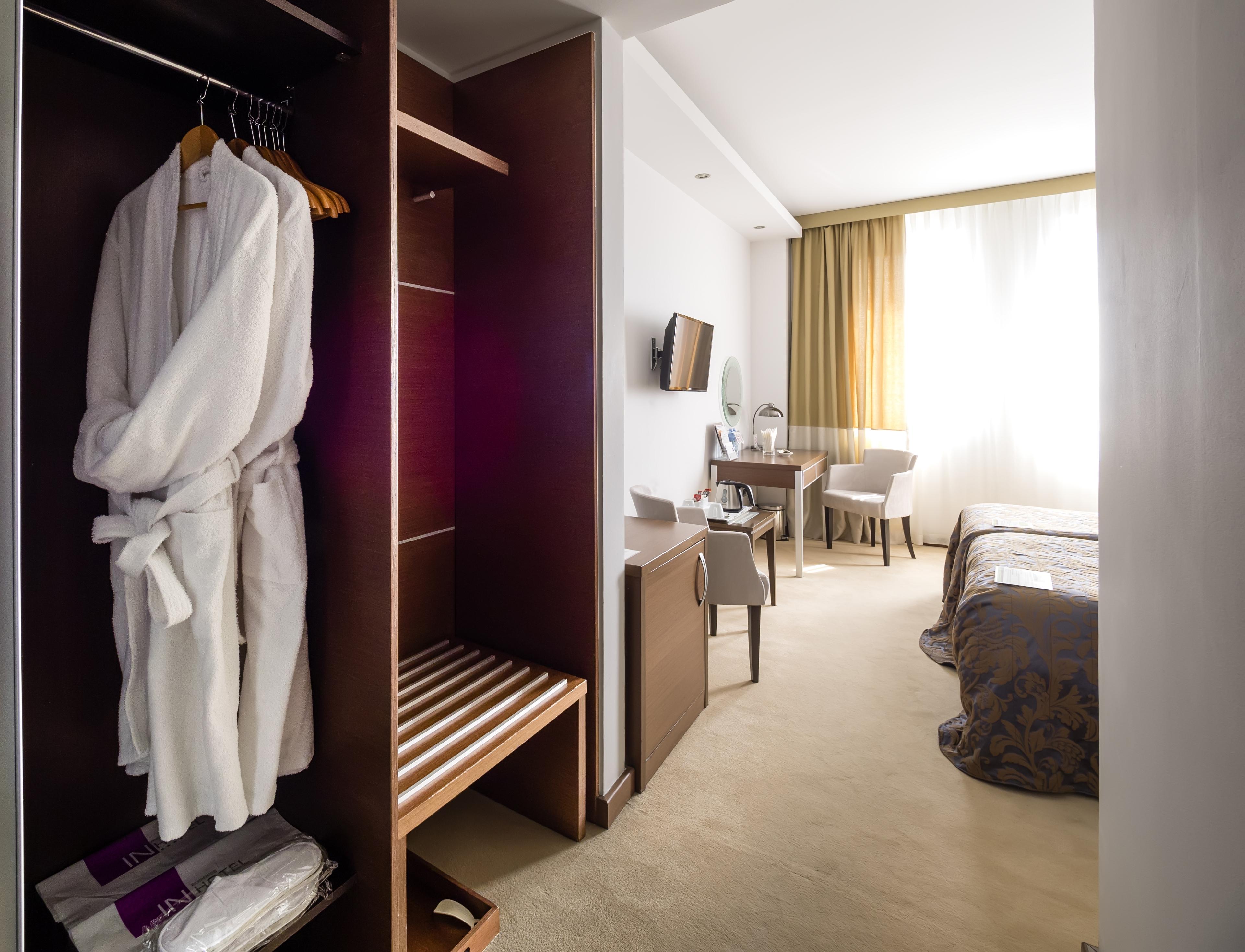 In Hotel Beograd Ngoại thất bức ảnh