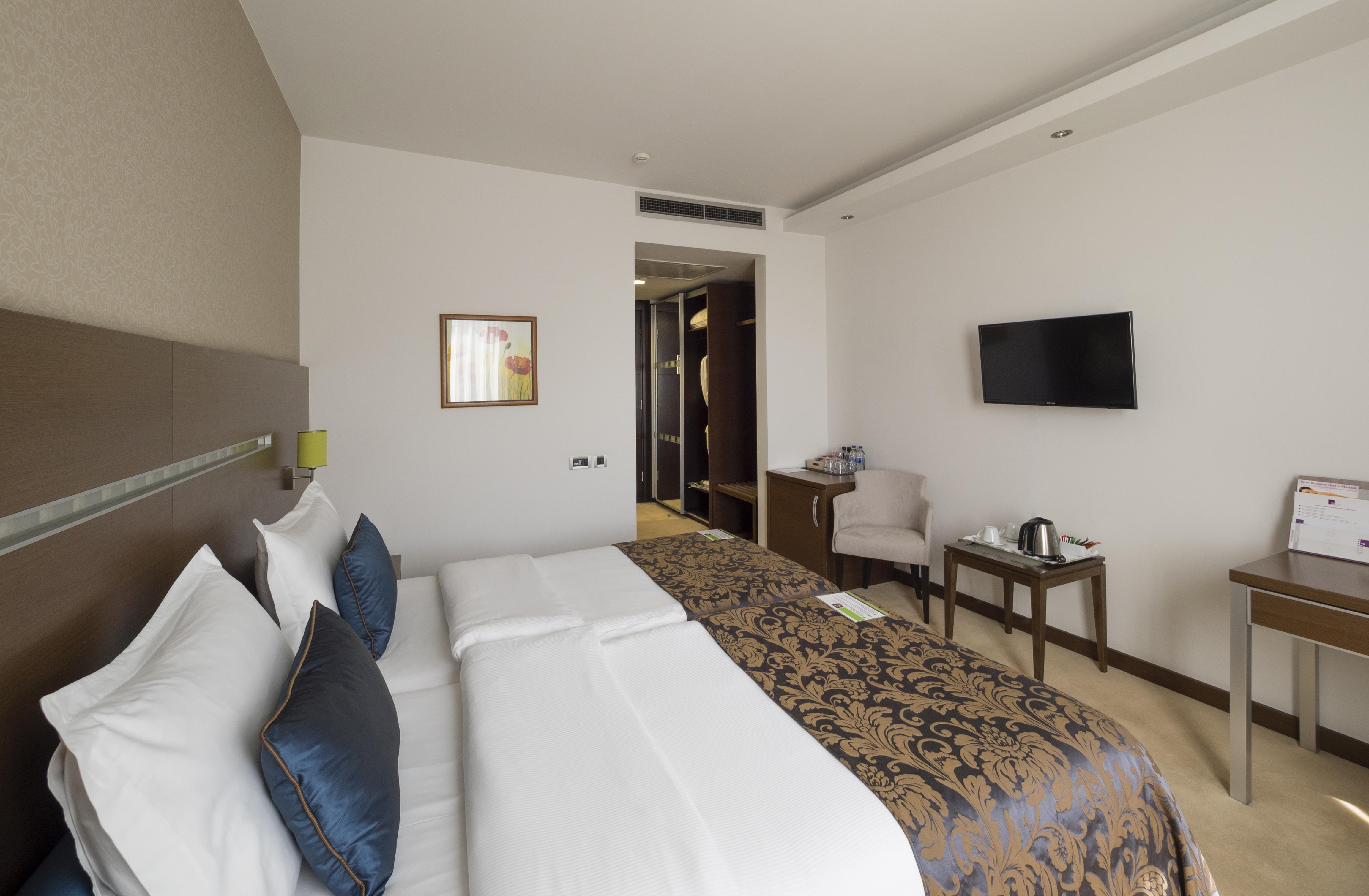 In Hotel Beograd Ngoại thất bức ảnh