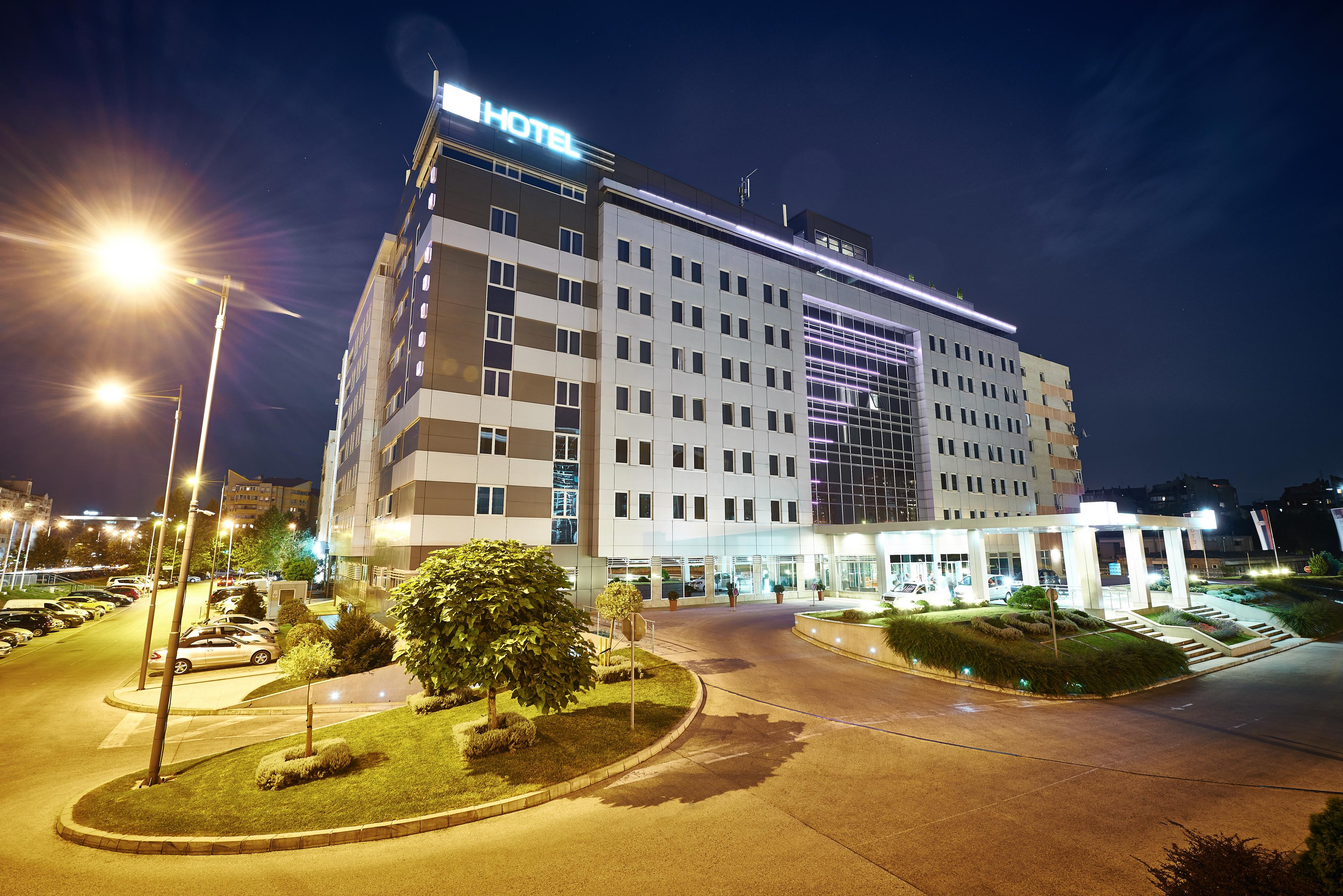 In Hotel Beograd Ngoại thất bức ảnh