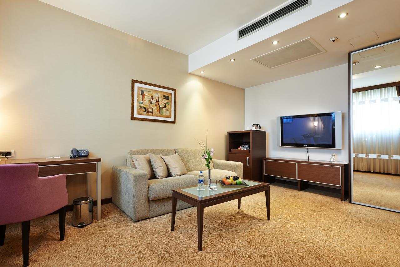 In Hotel Beograd Ngoại thất bức ảnh