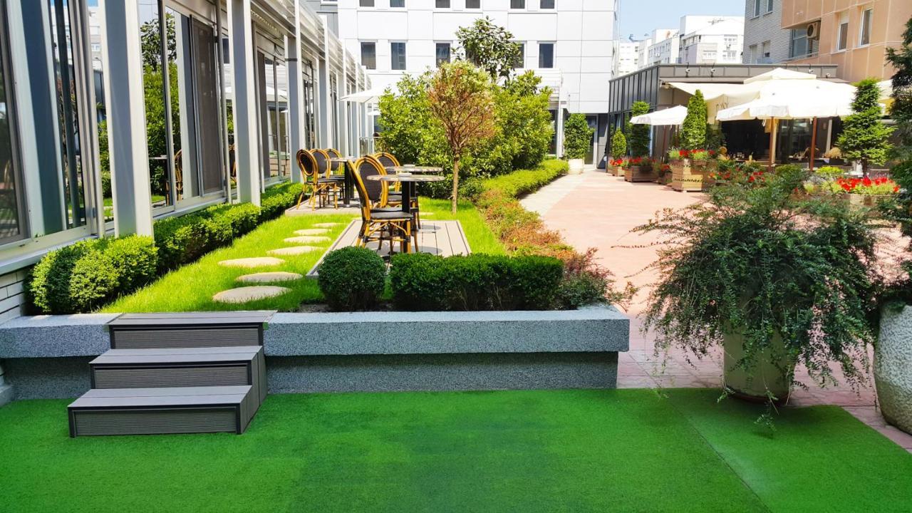In Hotel Beograd Ngoại thất bức ảnh